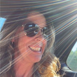 Meet your Posher, Mel